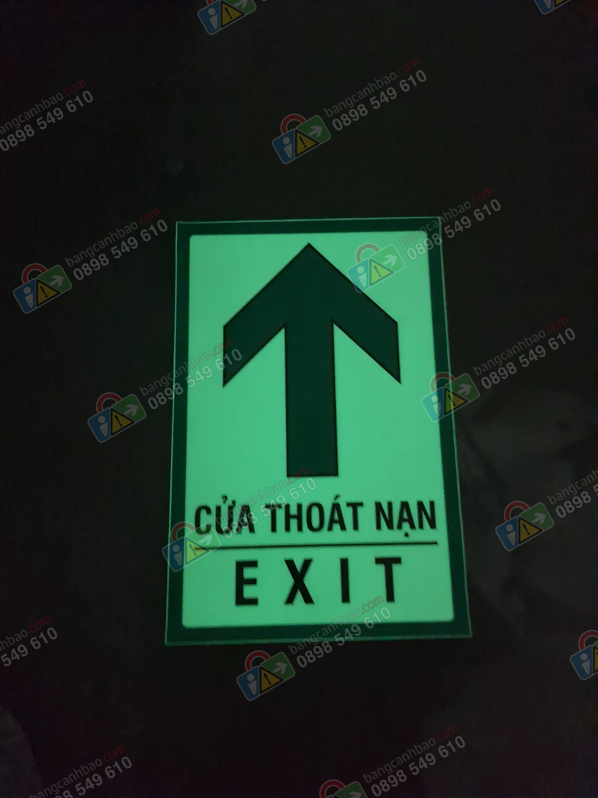 Biển Báo Dạ Quang – Giải Pháp An Toàn Hiệu Quả Trong Điều Kiện Thiếu Sáng